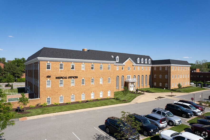 456 N New Ballas Rd, Creve Coeur, MO à louer - Photo du bâtiment - Image 1 de 8