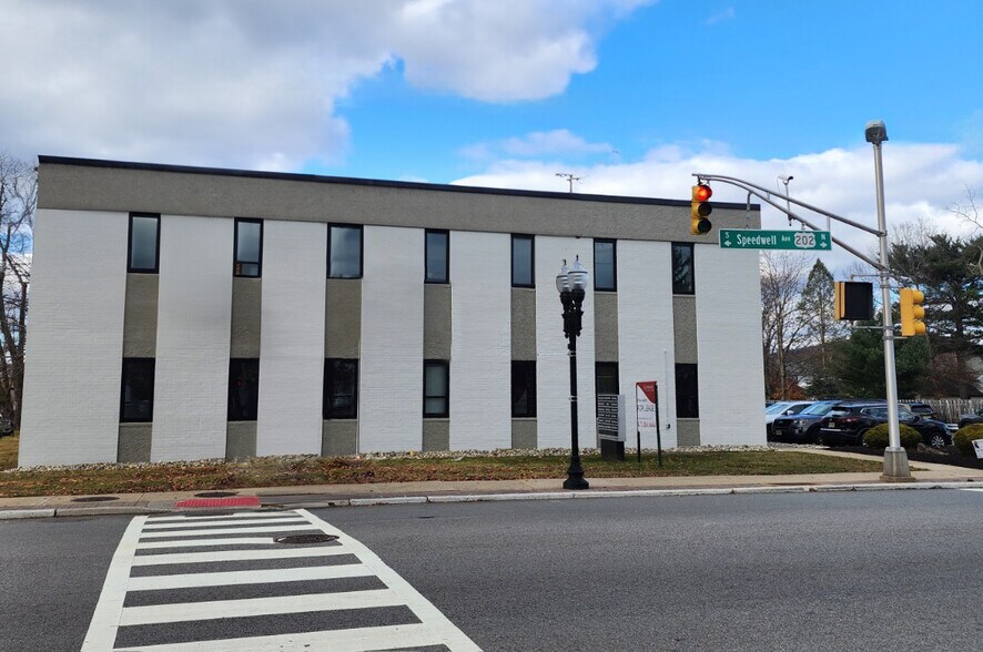 520 Speedwell Ave, Morris Plains, NJ à louer - Photo du bâtiment - Image 3 de 22