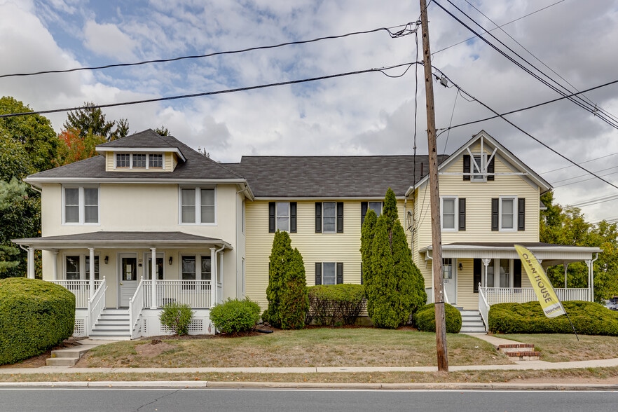 221 S Main St, Flemington, NJ for lease - Building Photo - Image 2 of 52