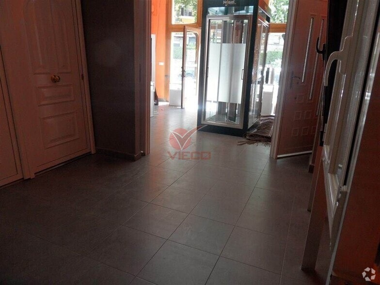 Retail in Cuenca, Cuenca for lease - Interior Photo - Image 1 of 1