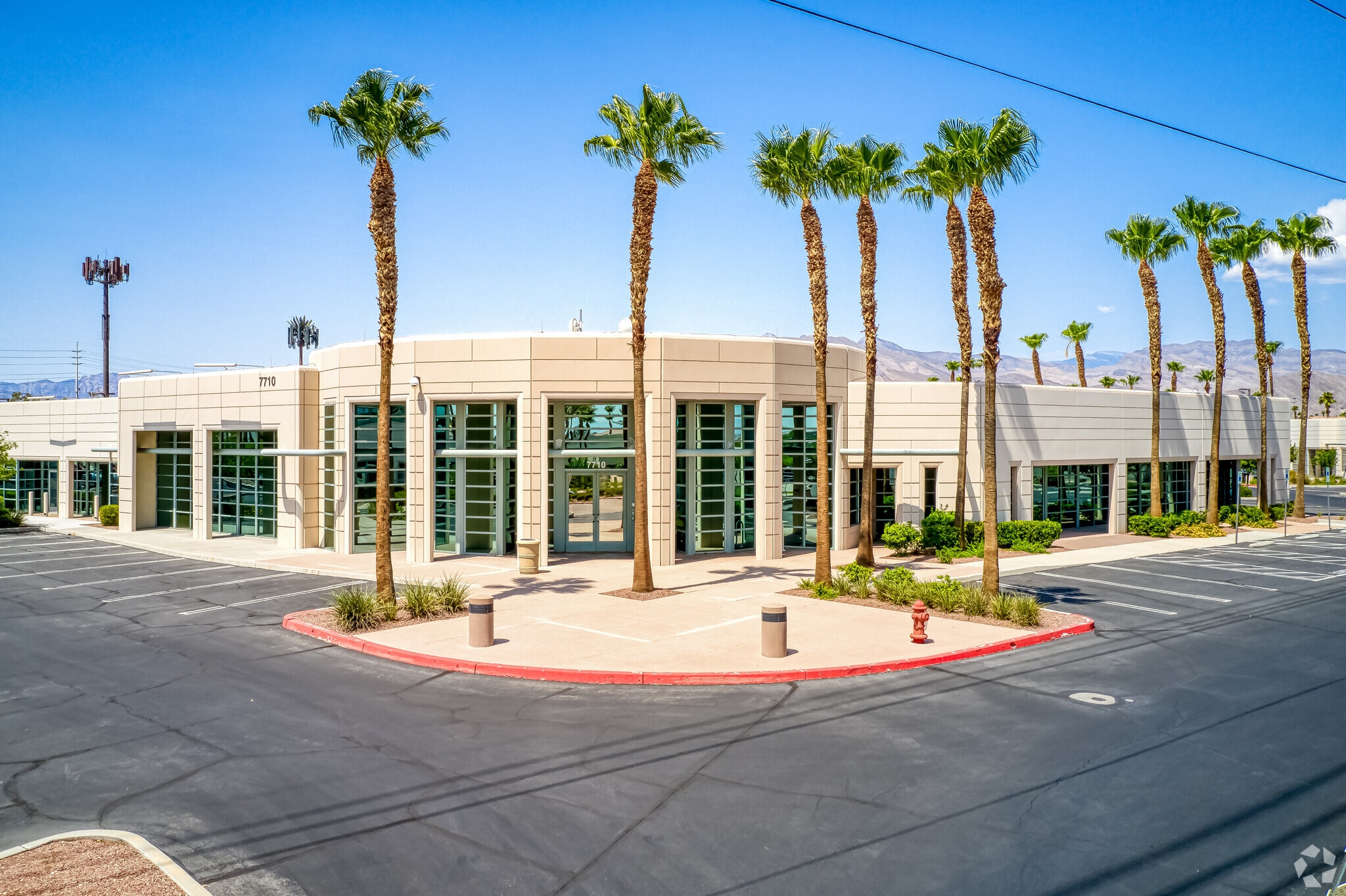 7710 W Cheyenne Ave, Las Vegas, NV for sale Primary Photo- Image 1 of 10