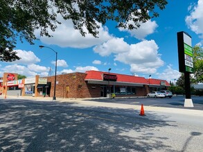 7644-7650 W Touhy Ave, Chicago, IL for lease Building Photo- Image 1 of 3