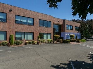 975 SE Sandy Blvd, Portland, OR for lease Interior Photo- Image 1 of 20