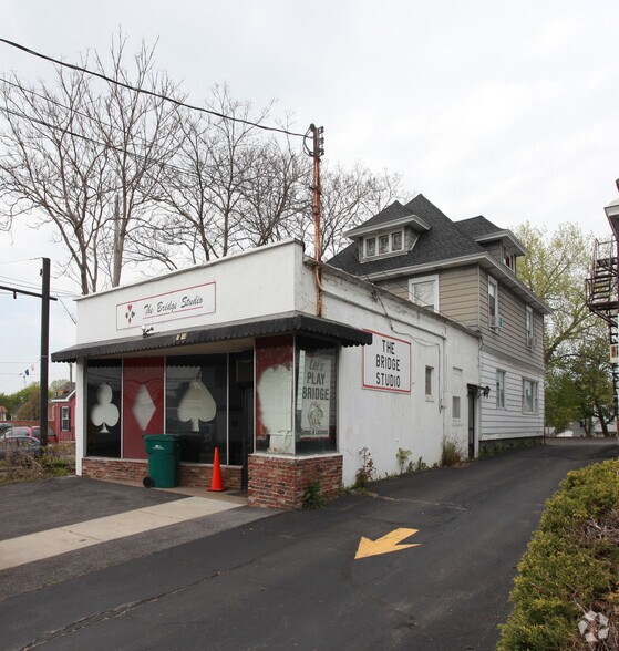 1114 W Genesee St, Syracuse, NY à vendre - Photo principale - Image 1 de 3