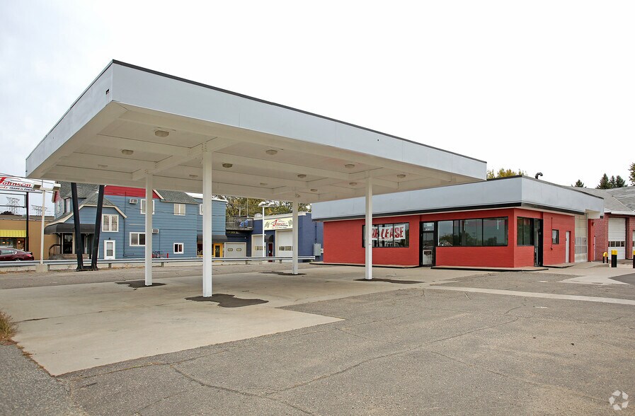 Hastings Ave and 727 20th St portefeuille de 2 propriétés à vendre sur LoopNet.ca - Photo du bâtiment - Image 1 de 6