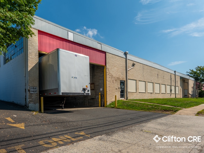 1 Kero Rd, Carlstadt, NJ for lease - Building Photo - Image 2 of 17