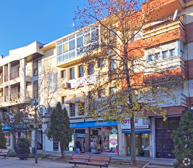 Calle Gran Vía, 28, Majadahonda, Madrid for lease - Primary Photo - Image 1 of 2