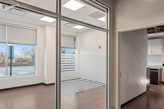 10718 Richmond Hwy, Lorton, VA à louer Photo intérieure- Image 2 de 6