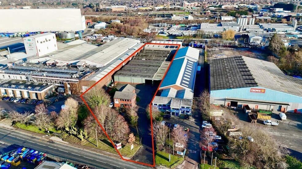 Trafford Park Rd, Manchester à vendre - Photo du bâtiment - Image 2 de 11