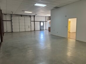 603 FM 2093, Fredericksburg, TX à louer Photo du bâtiment- Image 2 de 12