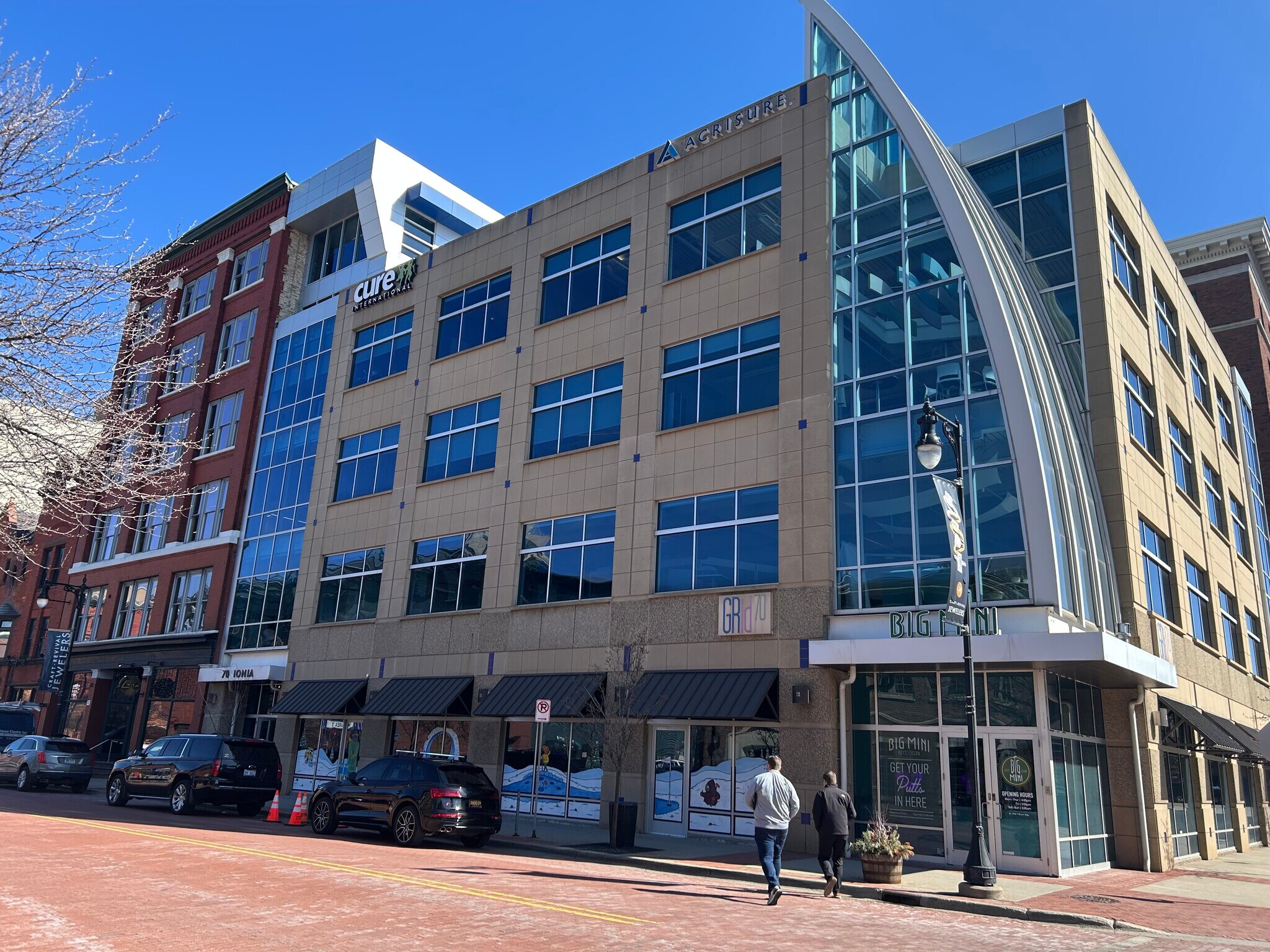 70 Ionia Ave SW, Grand Rapids, MI à vendre Photo du bâtiment- Image 1 de 6