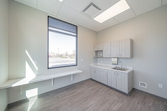 2750 Sunnyside rd, Ammon, ID for lease Building Photo- Image 2 of 40