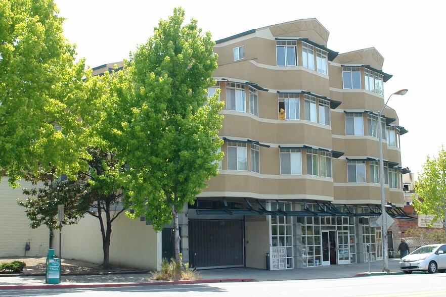 2615 Telegraph Ave, Berkeley, CA à vendre - Photo principale - Image 1 de 1