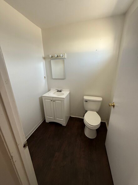 4134-4136 W US Highway 90, Lake City, FL for lease - Building Photo - Image 3 of 8