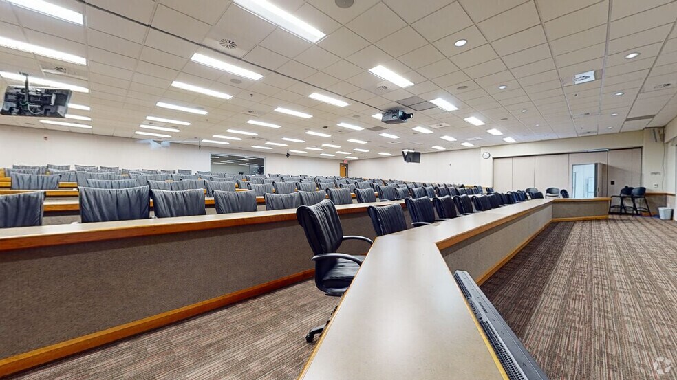 950 N 2200 W, Salt Lake City, UT for lease - Interior Photo - Image 2 of 26