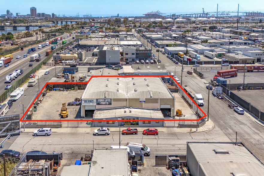 1240-1250 W 17th St, Long Beach, CA for lease - Building Photo - Image 1 of 14