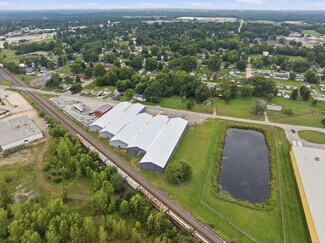 Plus de détails pour 1819 Elmore St, Crawfordsville, IN - Local d'activités à louer