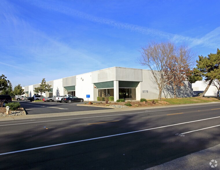 9779 Business Park Dr, Sacramento, CA for lease - Primary Photo - Image 1 of 4