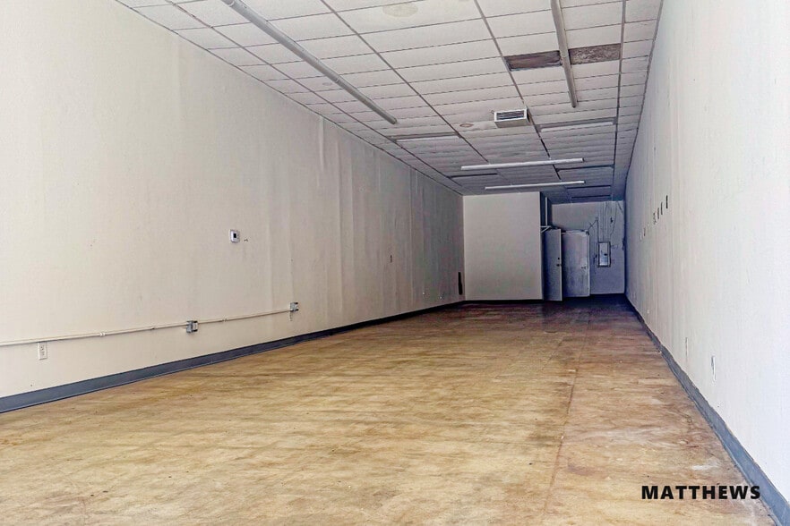 1031-1035 S Los Angeles St, Los Angeles, CA for lease - Building Photo - Image 3 of 4