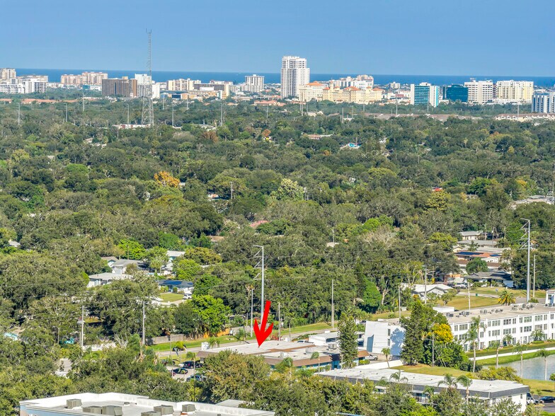 1745 S Highland Ave, Clearwater, FL à vendre - Photo du bâtiment - Image 3 de 6