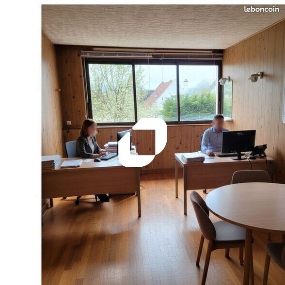 Office in Palaiseau for lease - Interior Photo - Image 2 of 12