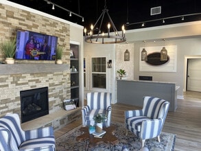 2515 S Gulf Fwy, League City, TX for lease Interior Photo- Image 1 of 9