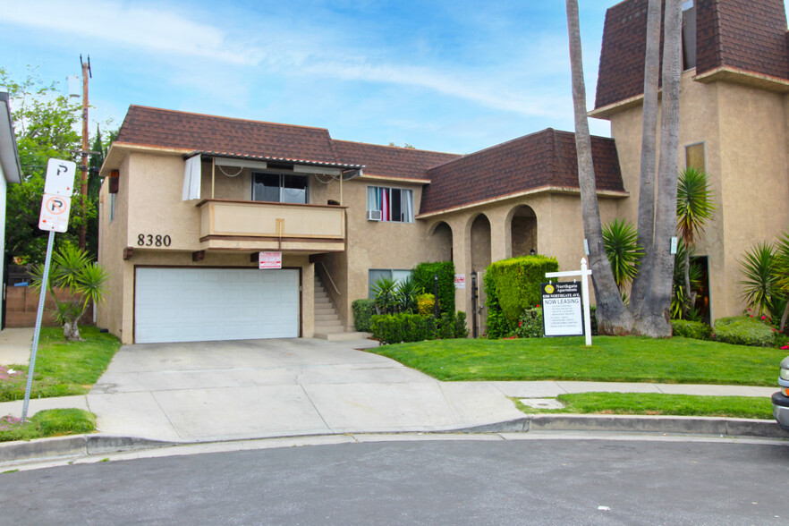 8380 Northgate Ave, Canoga Park, CA à vendre - Photo du bâtiment - Image 1 de 1