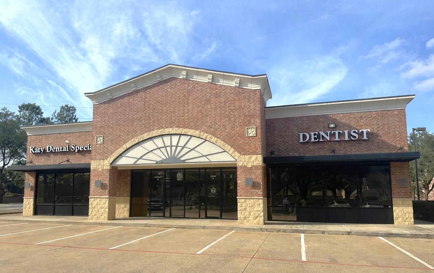 23020 Highland Knolls Dr, Katy, TX for lease Primary Photo- Image 1 of 4