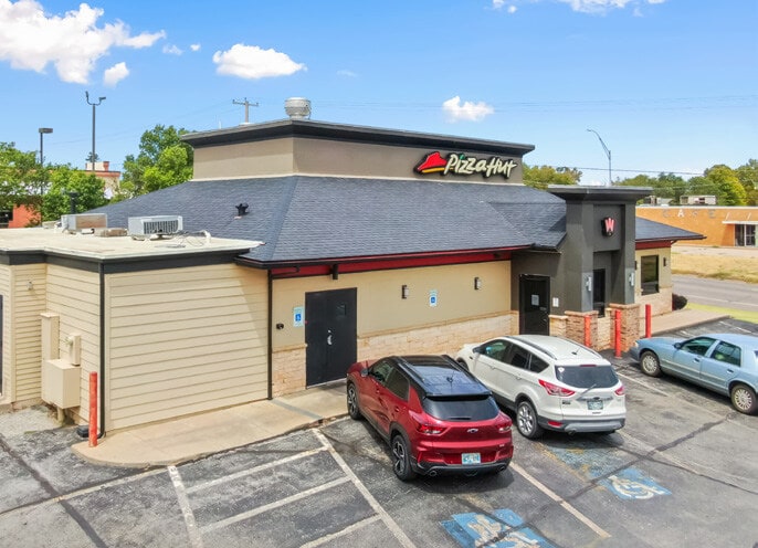 205 E Oklahoma Blvd, Alva, OK for sale - Building Photo - Image 2 of 7