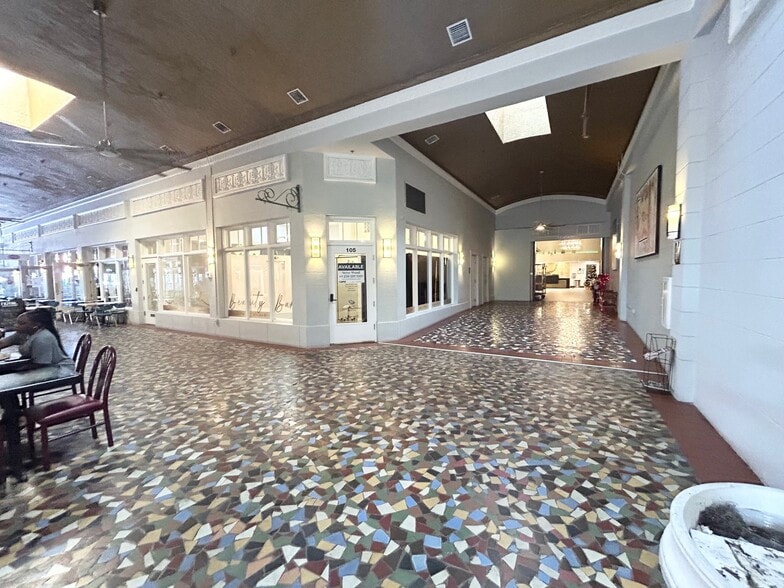 1520 Broadway, Fort Myers, FL à louer - Photo intérieure - Image 3 de 4
