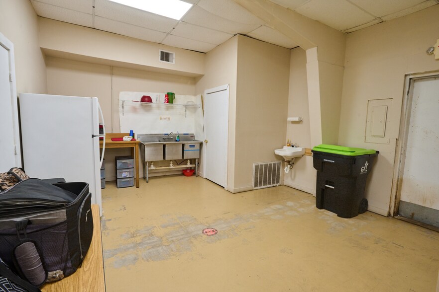 1320 N Richmond Rd, Wharton, TX à vendre - Photo intérieure - Image 3 de 8