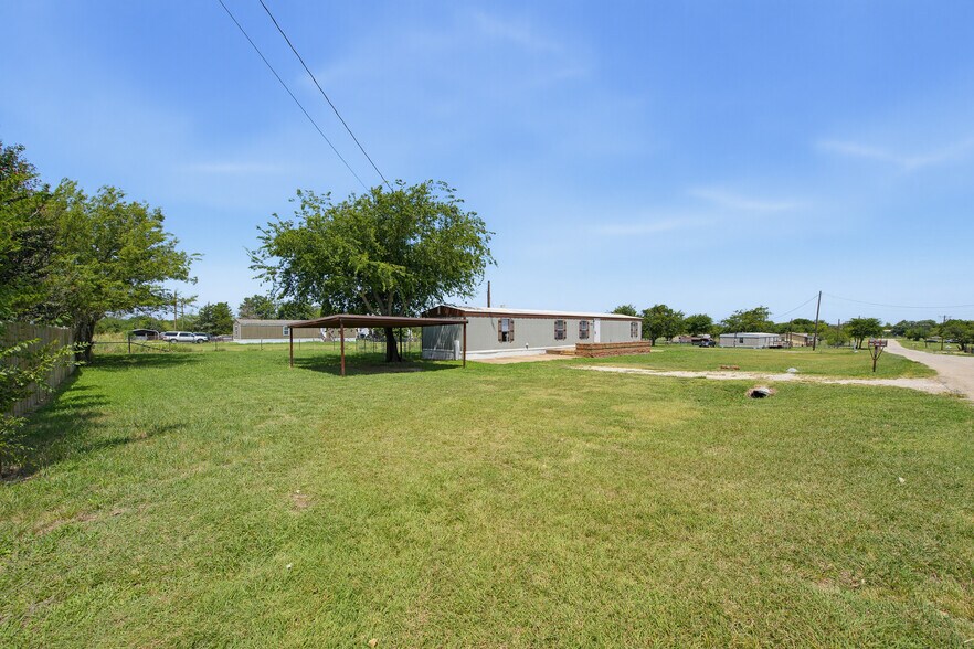7305 Walden Dr, Joshua, TX for sale - Building Photo - Image 2 of 31