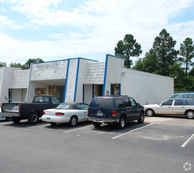 6655 Caroline St, Milton, FL à vendre - Photo principale - Image 2 de 3