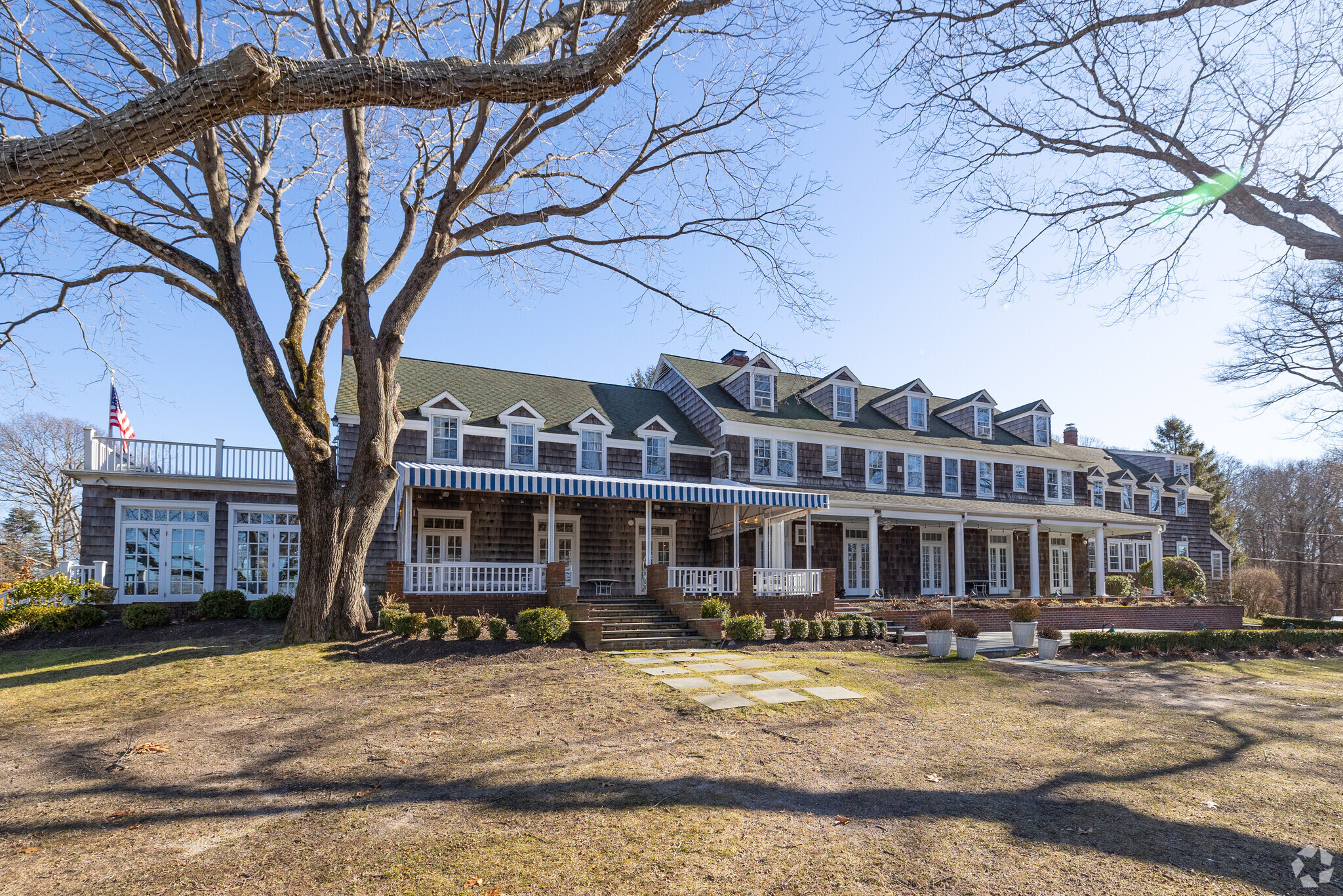 108 S Ram Island Dr, Shelter Island Heights, NY for sale Primary Photo- Image 1 of 1