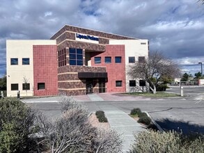 9900 Covington Cross Dr, Las Vegas, NV à vendre Photo intérieure- Image 2 de 11