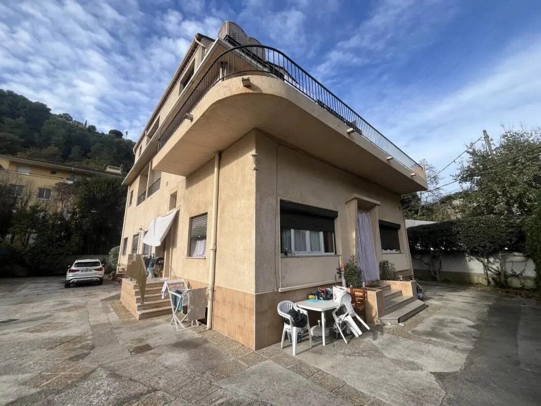 Industriel dans Nice à vendre Photo du bâtiment- Image 1 de 12