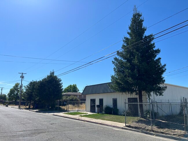 More details for 444 Broadway Ave, Atwater, CA - Retail for Sale