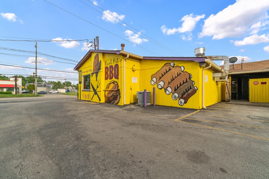 7508 Preston Hwy, Louisville, KY for sale - Building Photo - Image 3 of 16
