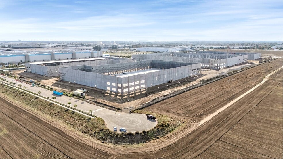 101 Logistics Ctr, Oxnard, CA à louer - Photo de construction - Image 3 de 13