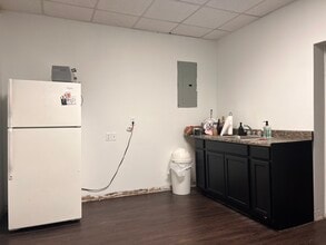 500 Main St, South Shore, KY à louer Photo intérieure- Image 1 de 5
