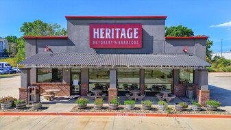 211 N US Highway 75, Denison TX - Restaurant avec service au volant