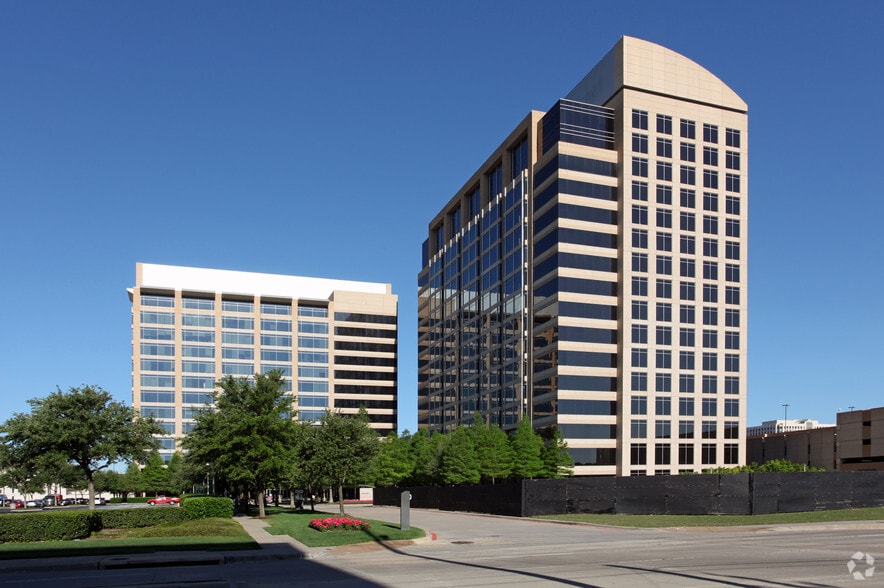 13727 Noel Rd, Dallas, TX for lease - Building Photo - Image 2 of 6