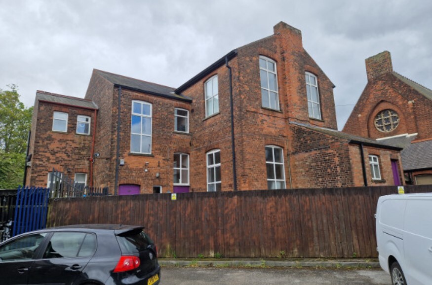 2 Duesbery St, Hull à vendre - Photo du bâtiment - Image 2 de 6