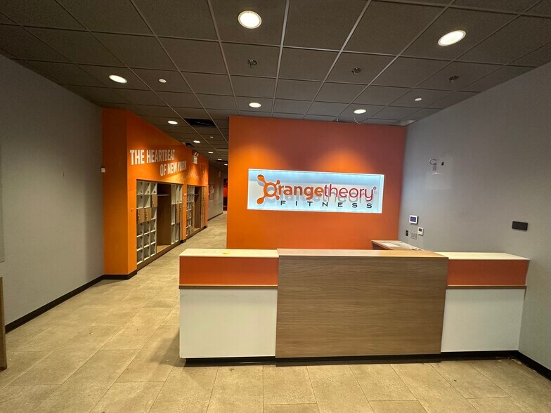 313-321 W 37th St, New York, NY à louer - Photo intérieure - Image 2 de 9