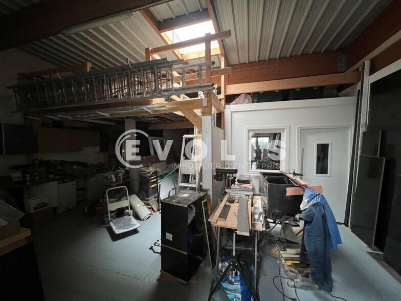 Office in Lognes for lease - Interior Photo - Image 3 of 4