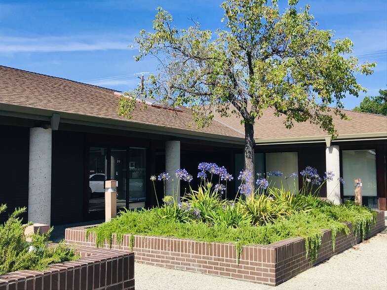 6155 Almaden Expy, San Jose, CA à louer - Photo du bâtiment - Image 3 de 10