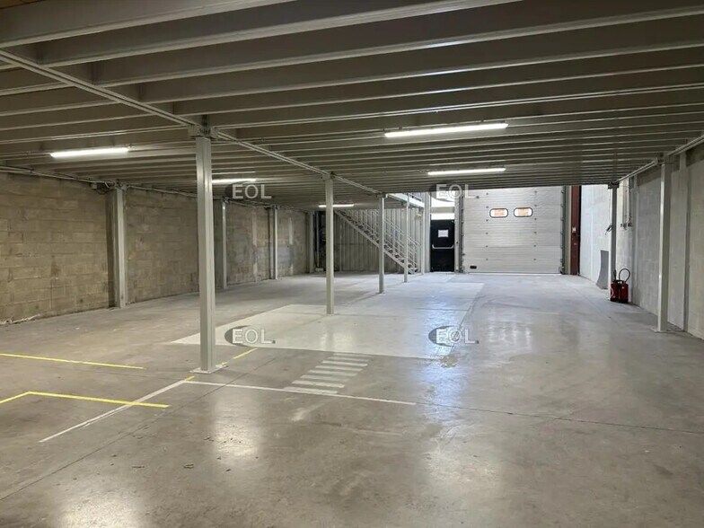 Flex dans Marseille à louer - Photo du bâtiment - Image 2 de 5