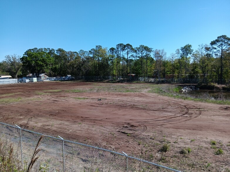 8589 MALLORY Rd, Jacksonville, FL à louer - Photo du bâtiment - Image 3 de 8