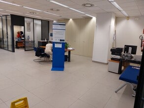 Rúa de Santiago del Estero, 8, Santiago de Compostela, La Coruna for lease Interior Photo- Image 2 of 4