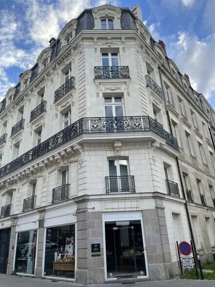 Bureau dans Nantes à louer - Photo du bâtiment - Image 2 de 8